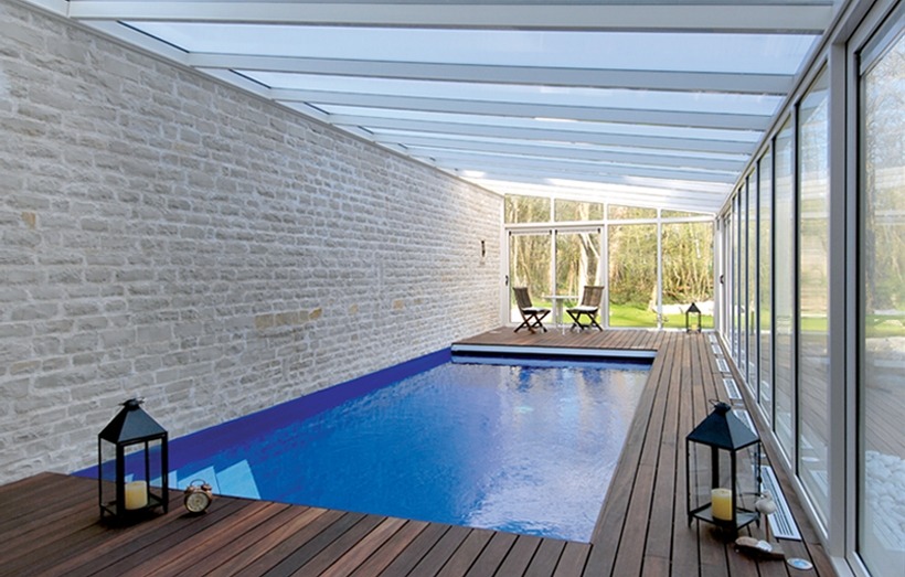 Le concept Outdoor : un abri de piscine fonctionnel et esthétique - Côté  Maison