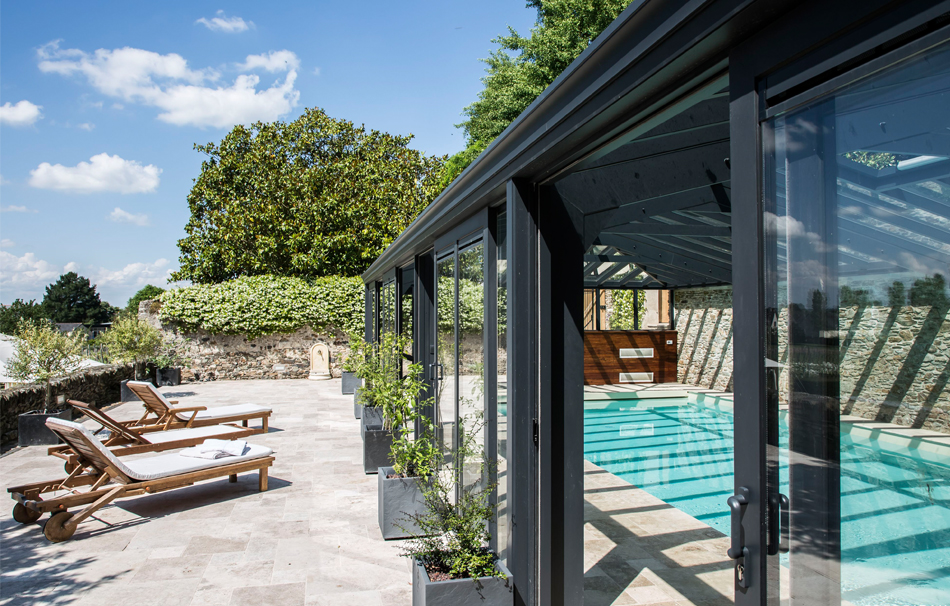 Véranda pour piscine en double vitrage