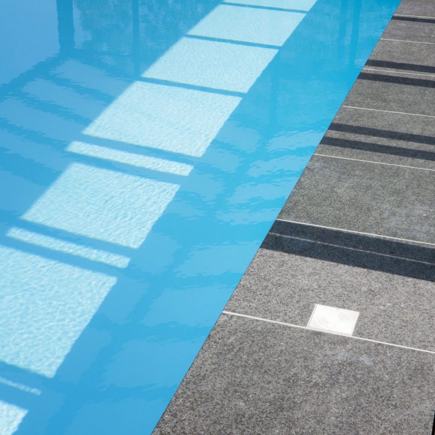 La véranda pour piscine Cover Concept permet une parfaite déshumidification de l'atmosphère.